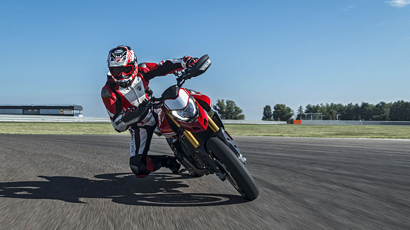 2019 Ducati Hypermotard 950 at Frontline Eurosports