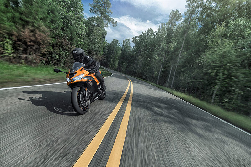 2020 Kawasaki Ninja® ZX™-6R Base at Sloans Motorcycle ATV, Murfreesboro, TN, 37129