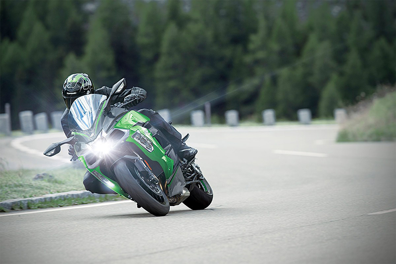 2020 Kawasaki Ninja® H2™ SX SE+ at Brenny's Motorcycle Clinic, Bettendorf, IA 52722