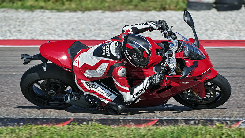 2021 Ducati SuperSport 950 at Eurosport Cycle
