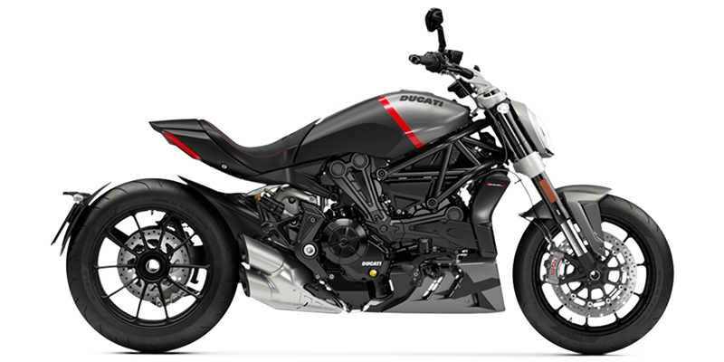 XDiavel Black Star at Eurosport Cycle