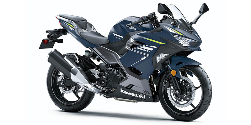 2022 Kawasaki Ninja 400 Metallic Carbon Gray/Metallic Flat Spark Black Base at Martin Moto