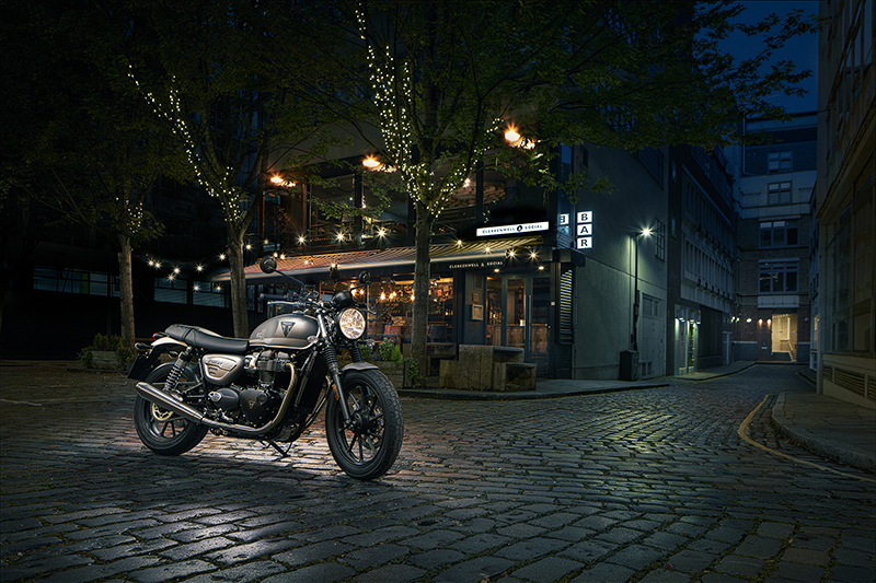 2022 Triumph Street Twin EC1 at Eurosport Cycle