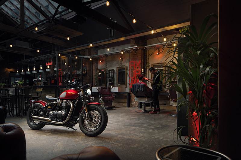 2022 Triumph Bonneville Bobber Gold Line at Eurosport Cycle