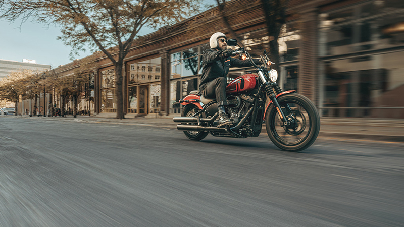 2023 Harley-Davidson Softail® Street Bob® 114 at Vandervest Harley-Davidson, Green Bay, WI 54303