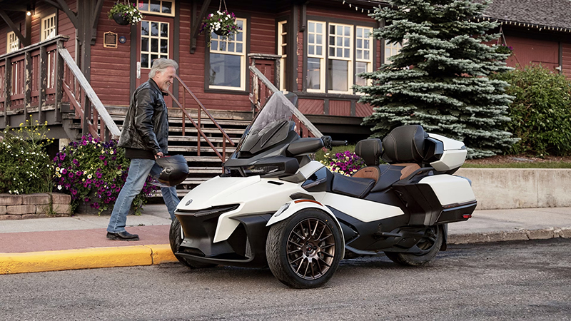 2024 Can-Am™ Spyder RT Sea-To-Sky at Iron Hill Powersports