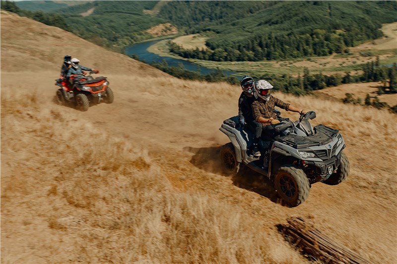 2024 CFMOTO CFORCE 800 XC at Randy's Cycle