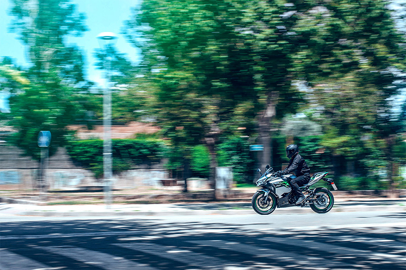 2024 Kawasaki Ninja® e-1 ABS at Sloans Motorcycle ATV, Murfreesboro, TN, 37129