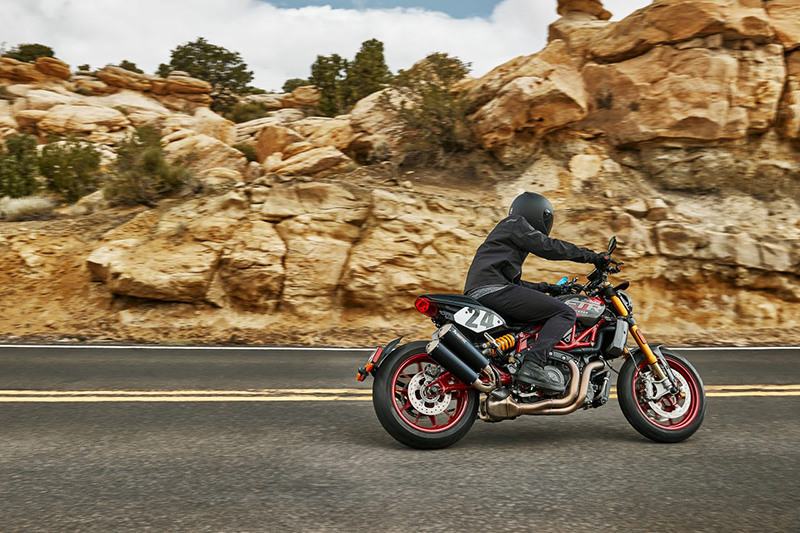 2024 Indian Motorcycle® FTR R Carbon at Dick Scott's Freedom Powersports