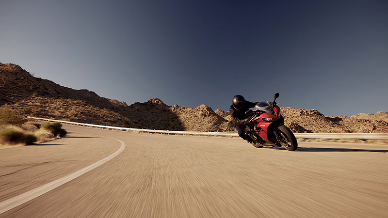 2025 Triumph Daytona 660 at Martin Moto