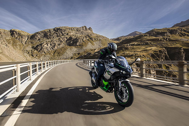 2024 Kawasaki Ninja® 7 Hybrid ABS at ATVs and More