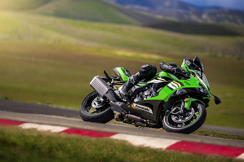 2025 Kawasaki Ninja® ZX™-6R KRT Edition at Interlakes Sport Center