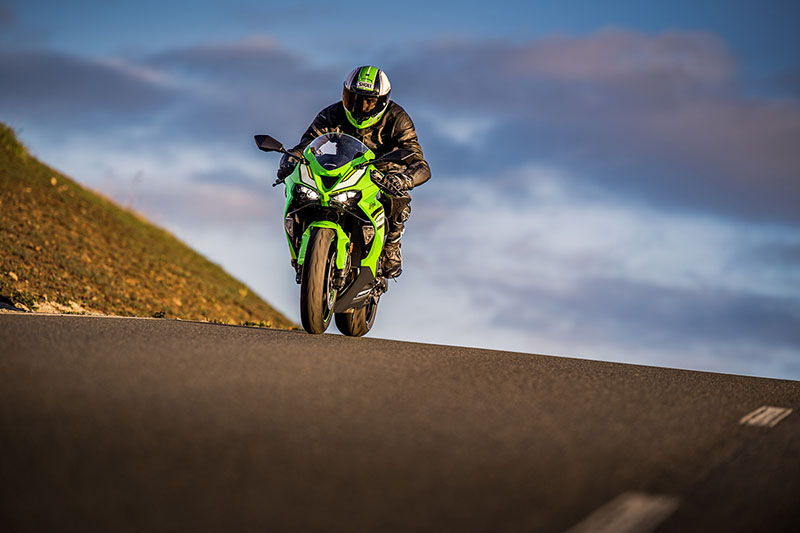 2025 Kawasaki Ninja® ZX™-6R KRT Edition at Interlakes Sport Center