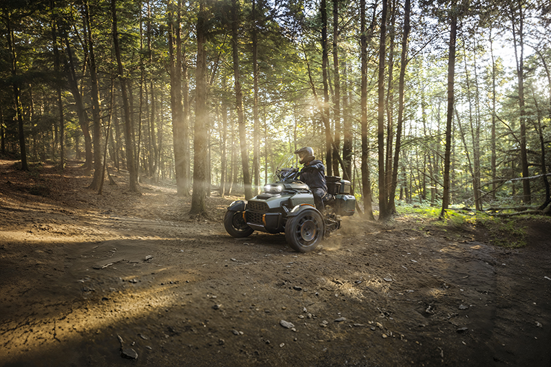 2025 Can-Am™ Canyon™ Redrock at Mount Rushmore Motorsports