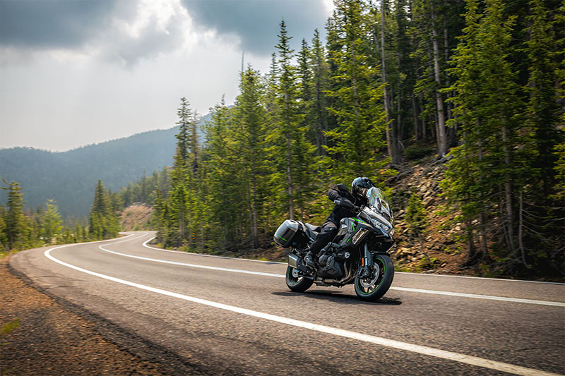 2025 Kawasaki Versys® 1100 SE LT ABS at Interlakes Sport Center