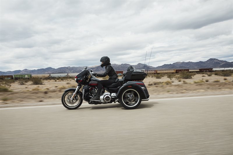 2020 Harley-Davidson Trike Tri Glide Ultra at Wolverine Harley-Davidson