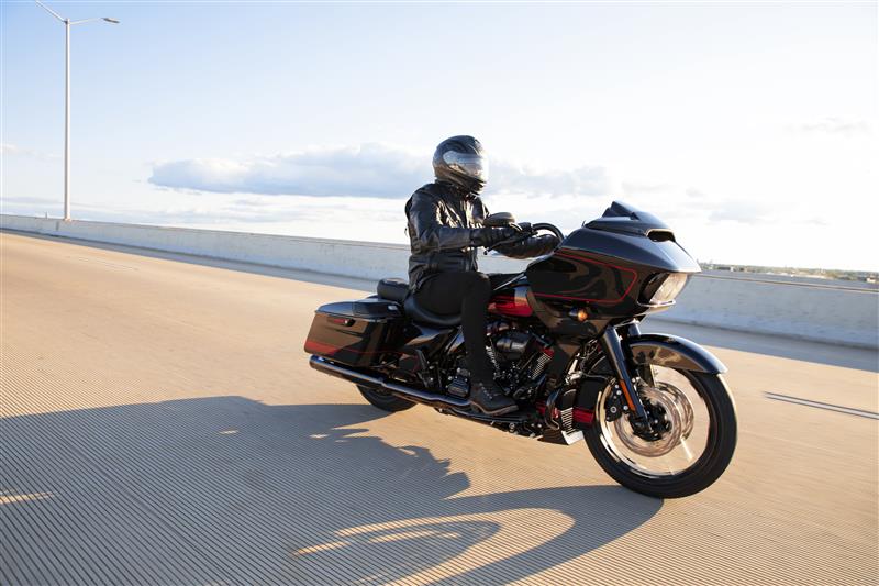 2021 Harley-Davidson Grand American Touring CVO Road Glide at Hampton Roads Harley-Davidson