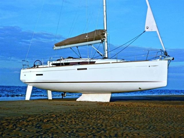 2020 Jeanneau Sun Odyssey 389 at Baywood Marina