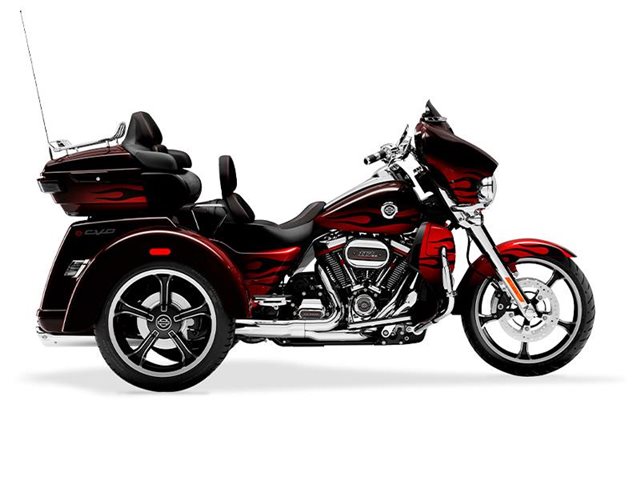 CVO Tri Glide® at Harley-Davidson of Madison