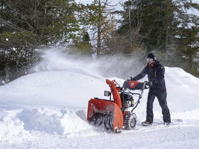2022 Husqvarna Power Residential Snow Blowers ST 230 at R/T Powersports