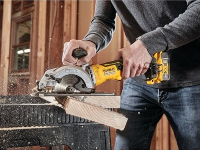 2022 DeWalt Circular Saws DCS571P1 at McKinney Outdoor Superstore