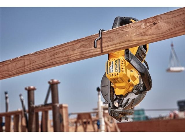 2022 DeWalt Circular Saws DCS577B at McKinney Outdoor Superstore