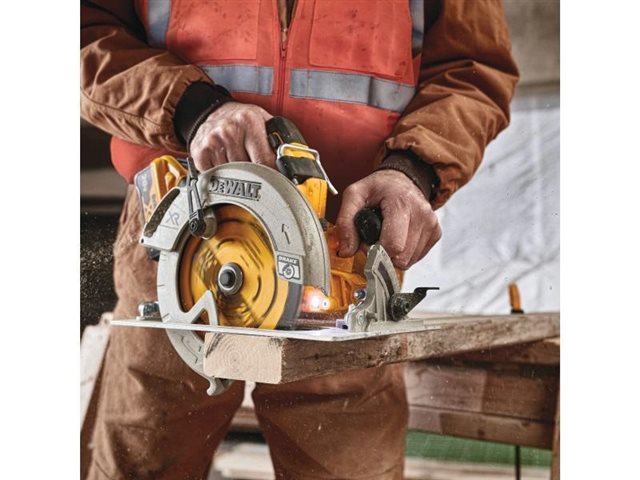 2022 DeWalt Circular Saws DCS574W1 at McKinney Outdoor Superstore