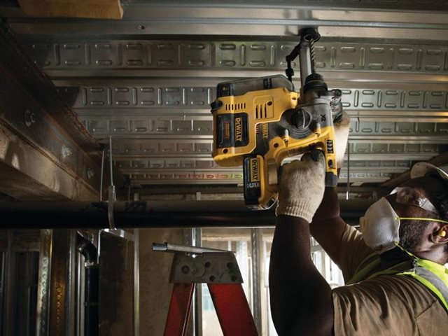 2022 DeWalt Dust Extractor D25303DH at McKinney Outdoor Superstore