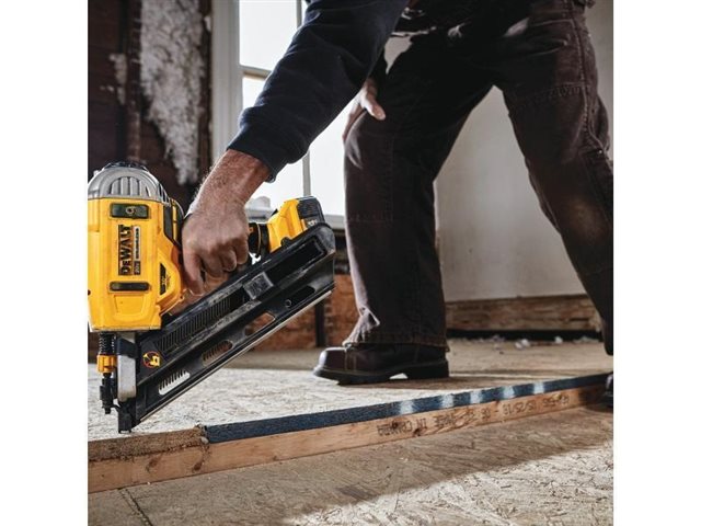 2022 DeWalt Finish & Brad Nailers DCN692B at McKinney Outdoor Superstore