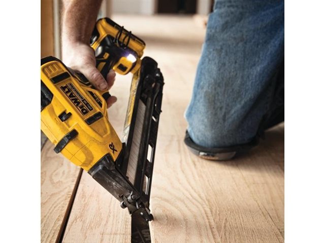 2022 DeWalt Finish & Brad Nailers DCN650B at McKinney Outdoor Superstore