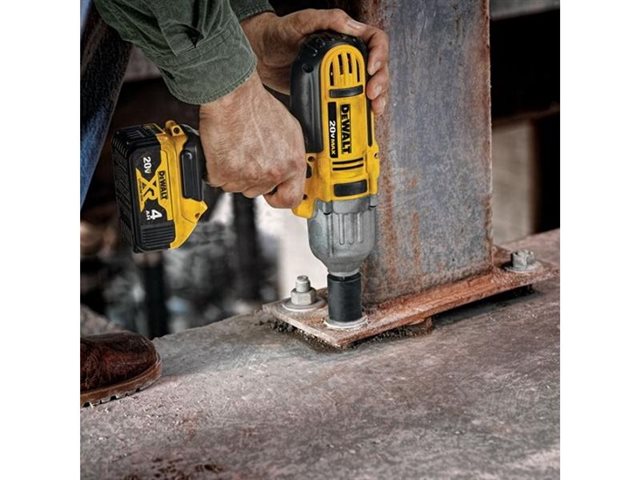 2022 DeWalt Impact Wrenches DCF889M2 at McKinney Outdoor Superstore