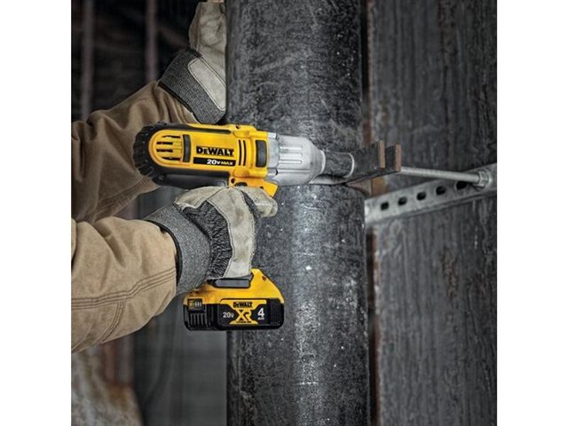 2022 DeWalt Impact Wrenches DCF889M2 at McKinney Outdoor Superstore