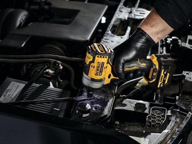 2022 DeWalt Impact Wrenches DCF903GJ1G1 at McKinney Outdoor Superstore