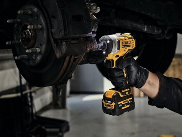 2022 DeWalt Impact Wrenches DCF903GJ1G1 at McKinney Outdoor Superstore