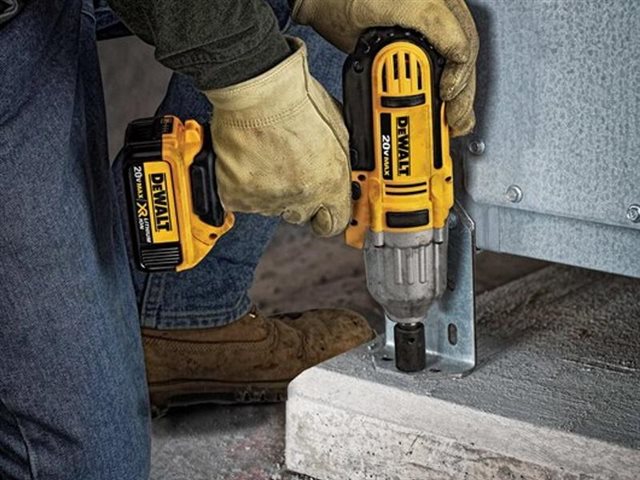 2022 DeWalt Impact Wrenches DCF889HM2 at McKinney Outdoor Superstore