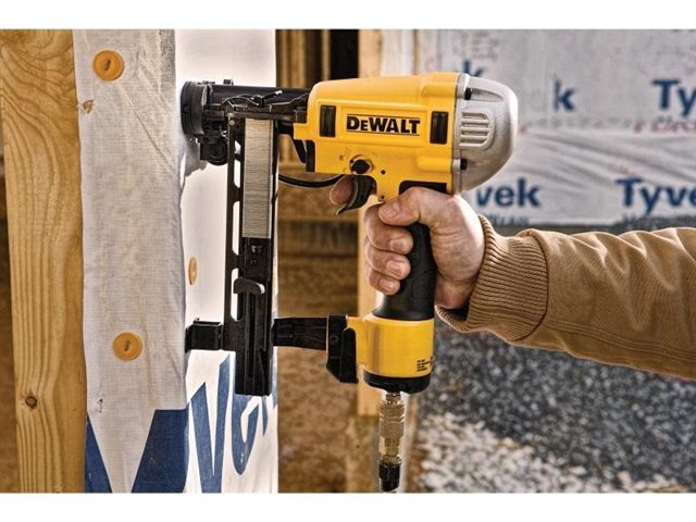 2022 DeWalt Staplers DWSL18CAP at McKinney Outdoor Superstore