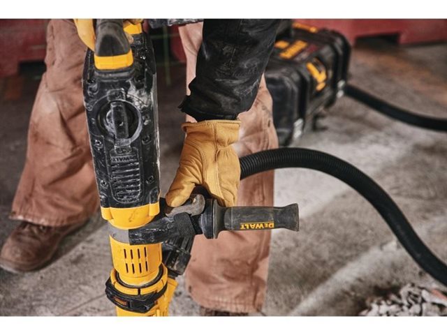 2022 DeWalt Vacuums DCV585B at McKinney Outdoor Superstore