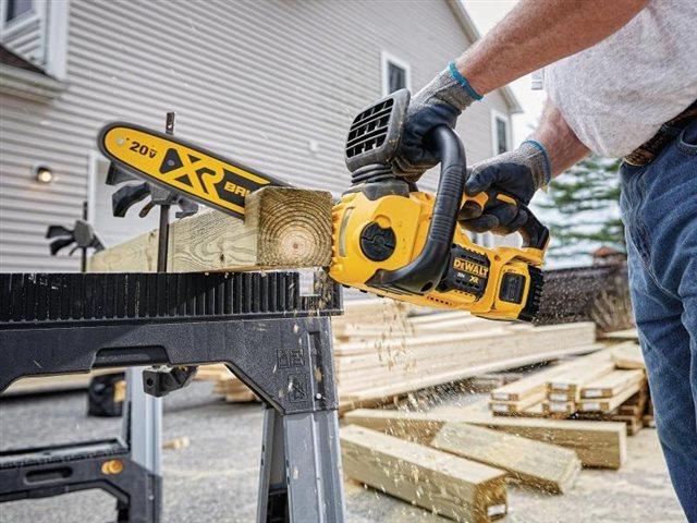 2021 DeWalt Chainsaws DCCS620B at McKinney Outdoor Superstore