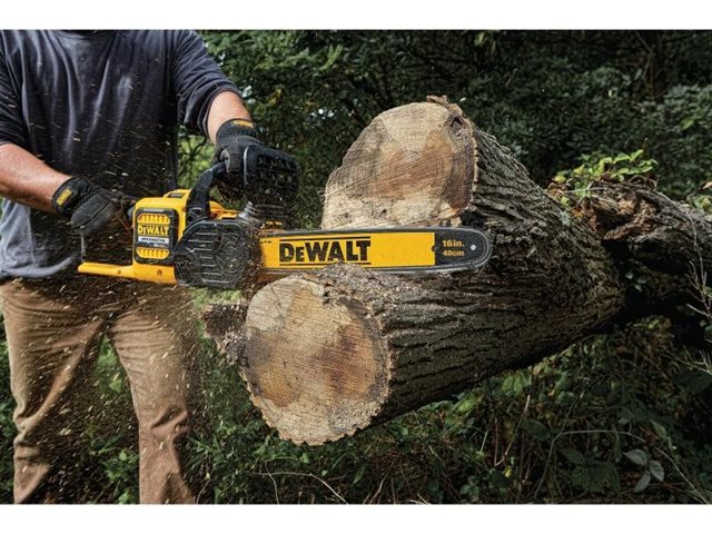 2021 DeWalt Chainsaws DCCS670B at McKinney Outdoor Superstore