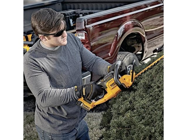 2021 DeWalt Hedge Trimmers DCHT820P1 at McKinney Outdoor Superstore