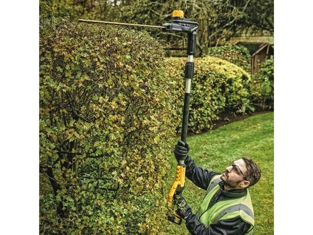 2021 DeWalt Hedge Trimmers DCPH820M1 at McKinney Outdoor Superstore