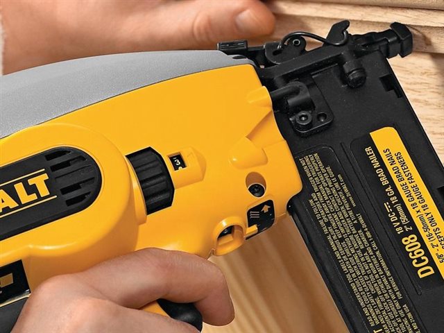 2021 DeWalt Nailers & Staplers DC608K at McKinney Outdoor Superstore