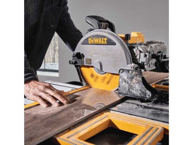 2021 DeWalt Saws D36000 at McKinney Outdoor Superstore