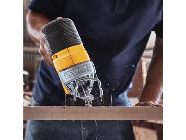 2021 DeWalt Saws DCS334B at McKinney Outdoor Superstore