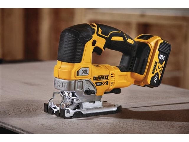 2021 DeWalt Saws DCS334B at McKinney Outdoor Superstore