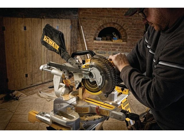 2021 DeWalt Saws DCS361M1 at McKinney Outdoor Superstore