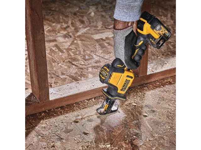 2021 DeWalt Saws DCS369B at McKinney Outdoor Superstore