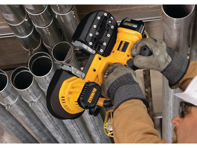 2021 DeWalt Saws DCS370L at McKinney Outdoor Superstore