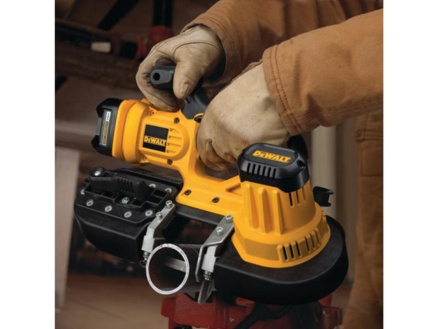 2021 DeWalt Saws DCS370L at McKinney Outdoor Superstore