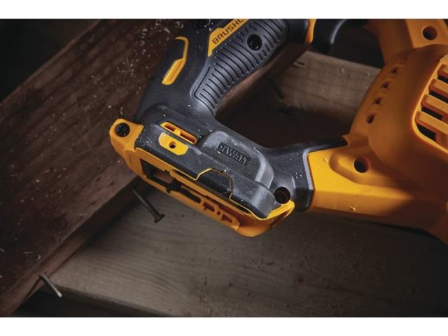 2021 DeWalt Saws DCS386B at McKinney Outdoor Superstore